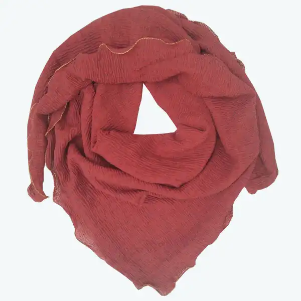 روسری زنانه مدل نخی پلیسه وارداتی طرح دونه برفی کد rosaridonebarfi