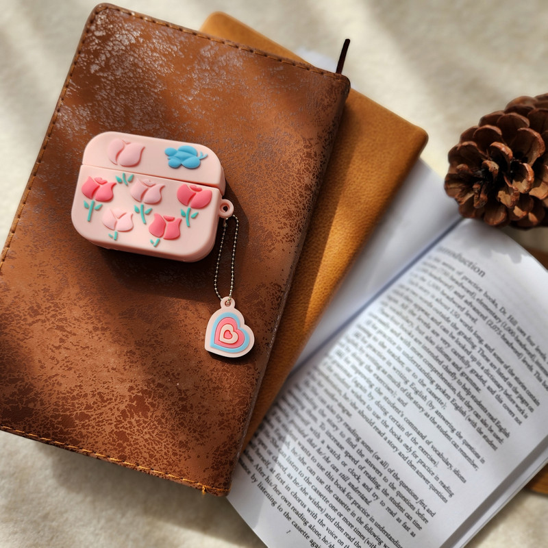 کاور مدل flower مناسب برای کیس اپل ایرپاد Airpods pro 2 / Airpods pro به همراه آویز