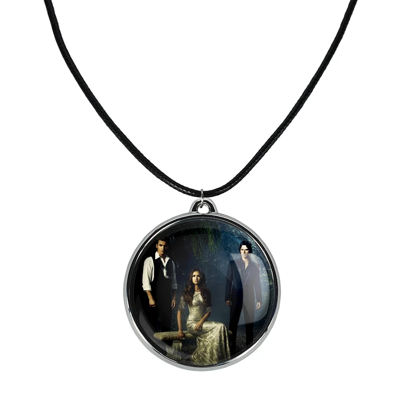 گردنبند خندالو مدل استفان و کاترین و الینا و دیمون خاطرات یک خون آشام The Vampire Diaries کد 2026620263