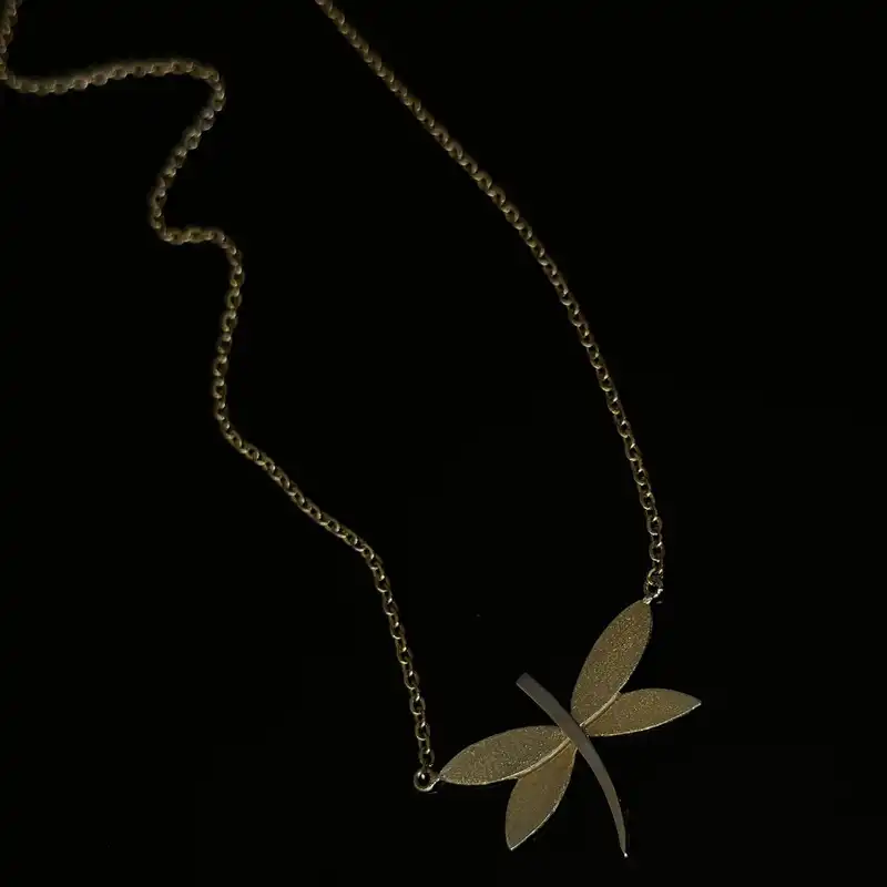 گردنبند طلا 18 عیار زنانه مدل GA012 طرح سنجاقک