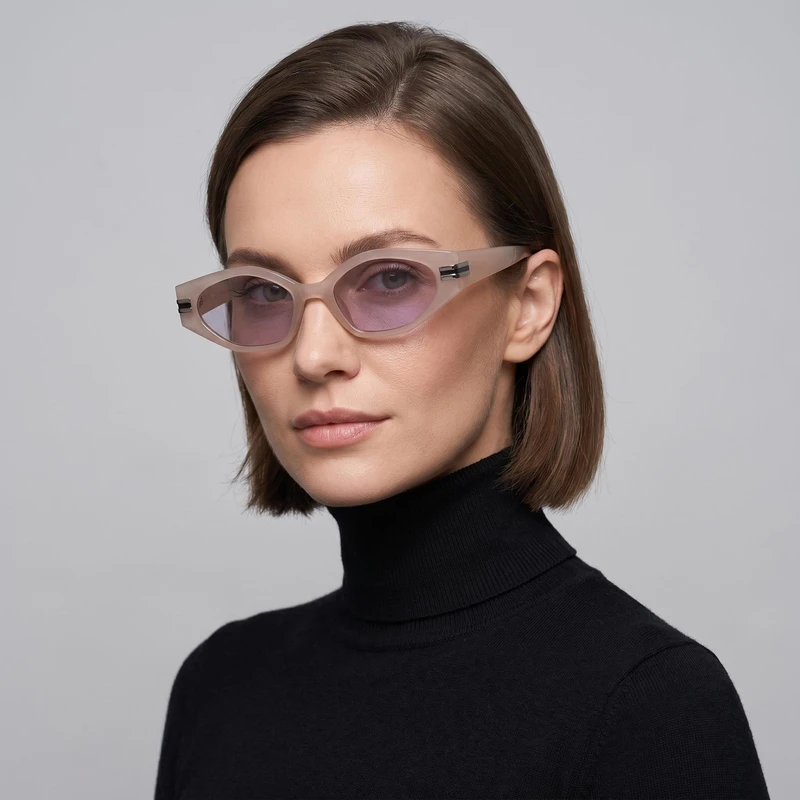 عینک آفتابی زنانه رِن مدل cat eye 05 بژ