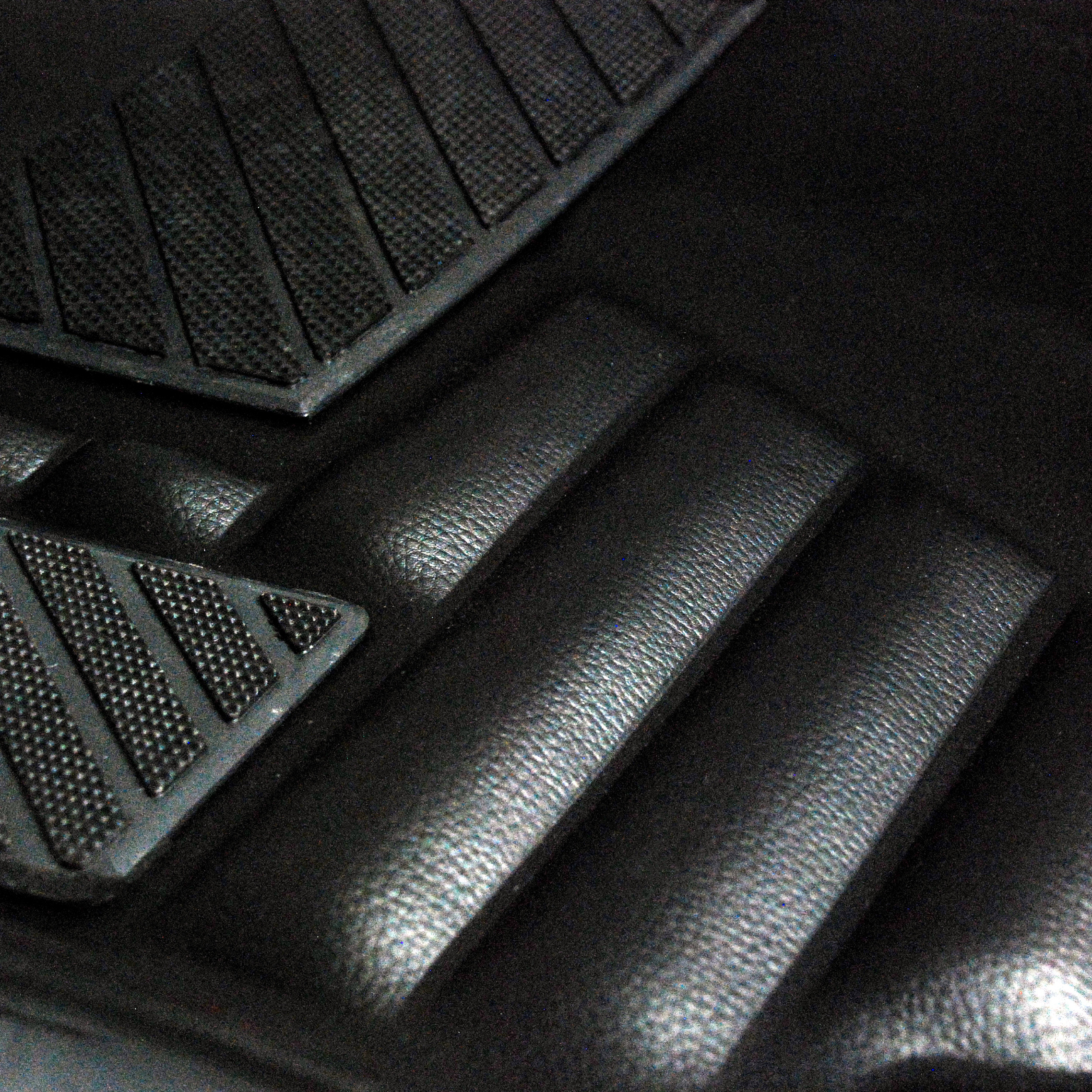 کفپوش پنج بعدی خودرو پانیذ مدل EVA مناسب برای رنو ال 90