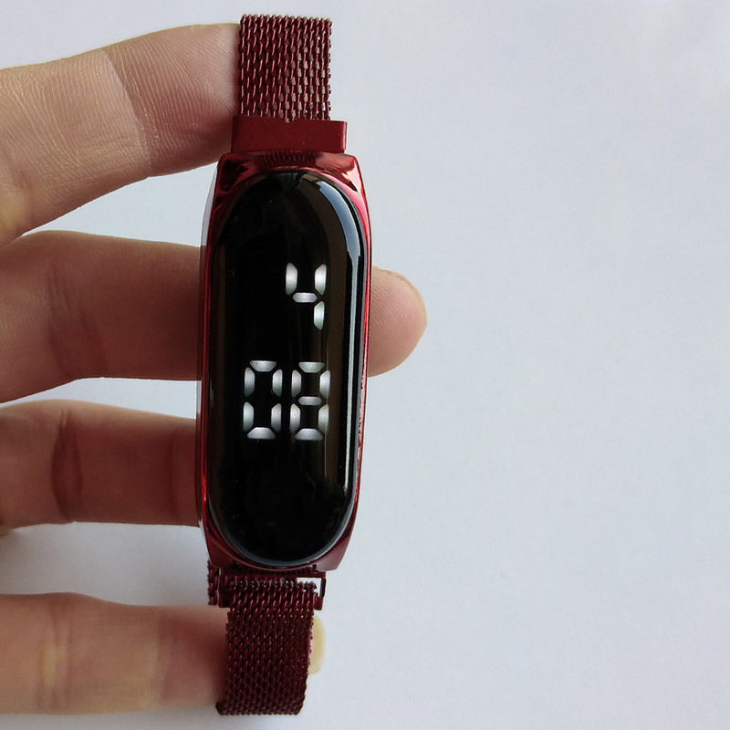 ساعت مچی دیجیتال مدل مگنتی کپسولی کد 30