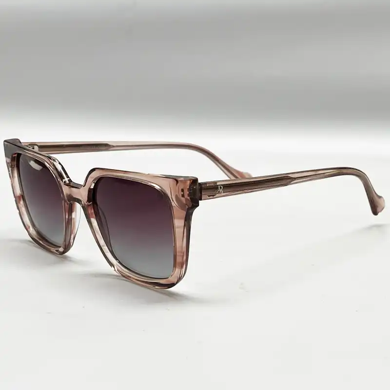 عینک آفتابی زنانه آنتونیو باندراس مدل PLUS0174