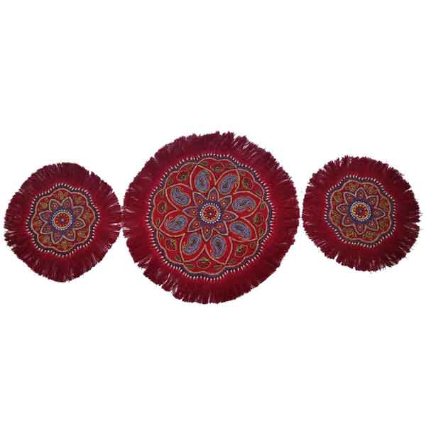 ست 3 تکه رومیزی سوزن دوزی مدل ترنج خورشیدی کدSR300