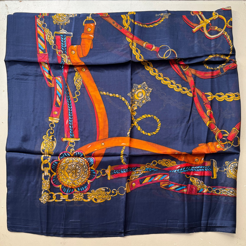 روسری زنانه مدل حریر ابرشیم زنجیره ای کد 03