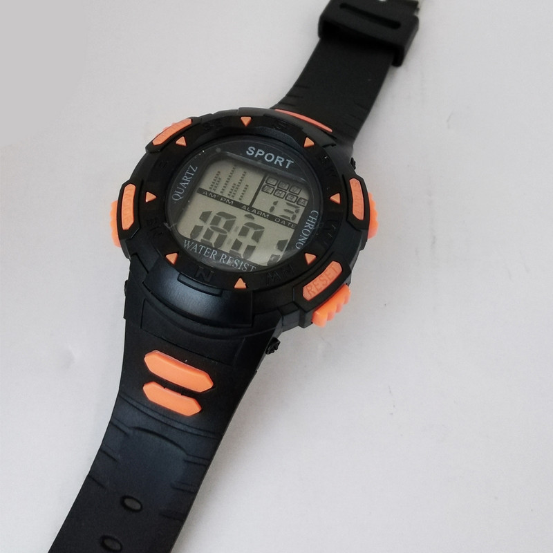 ساعت مچی دیجیتال مدل ضدآب اسپرت تاریخ شمار چراغ هفت کد 425