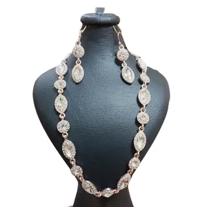 نیم ست زنانه مدل سلطنتی