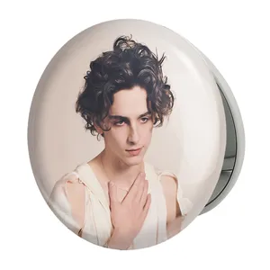 آینه جیبی خندالو طرح تیموتی شالامی Timothée Chalamet مدل تاشو کد 19279 