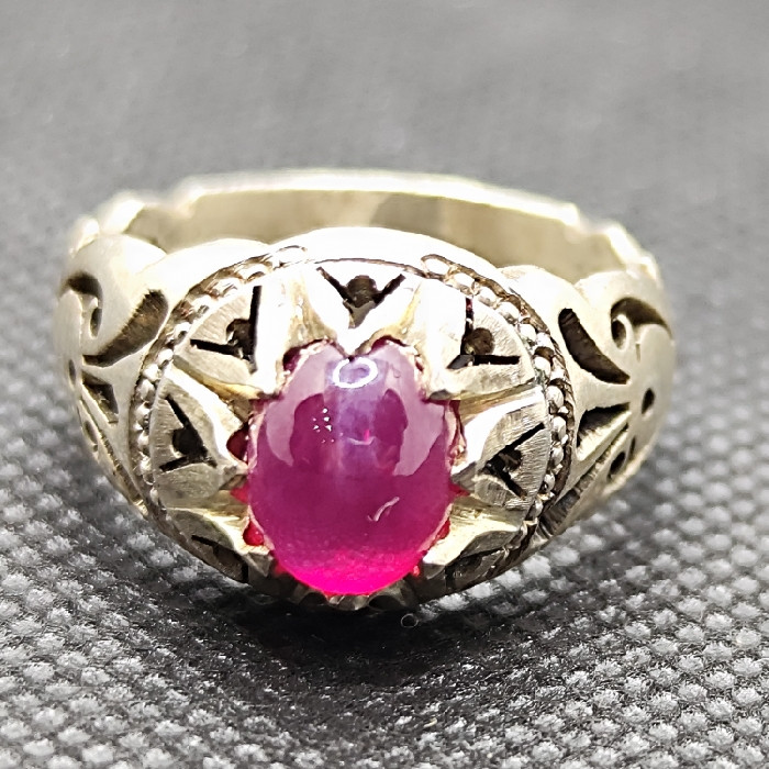 انگشتر نقره مردانه مدل سنگ یاقوت استار کد 64 انگشتر نقره مردانه مدل سنگ یاقوت استار کد 64