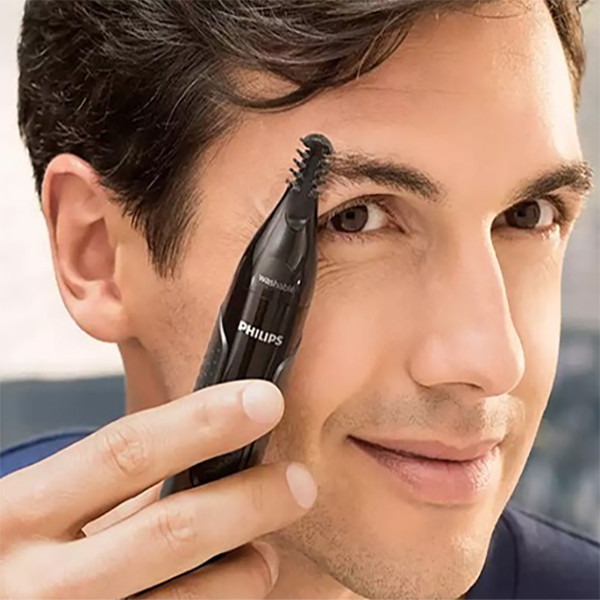 ماشین اصلاح موی سر و صورت فیلیپس مدل 5000 به همراه موزن بینی pro ماشین اصلاح موی سر و صورت فیلیپس مدل 5000 به همراه موزن بینی pro