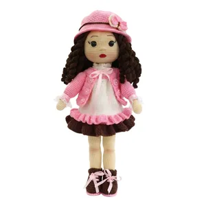 عروسک بافتنی مدل دختر رزالین