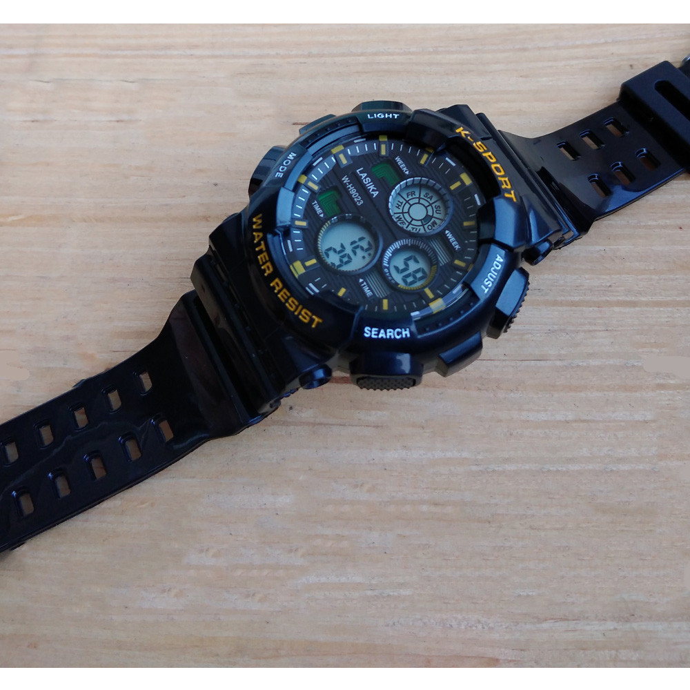 ساعت مچی دیجیتال پسرانه مدل اسپرت کد W-H7021-YLO ساعت مچی دیجیتال پسرانه مدل اسپرت کد W-H7021-YLO