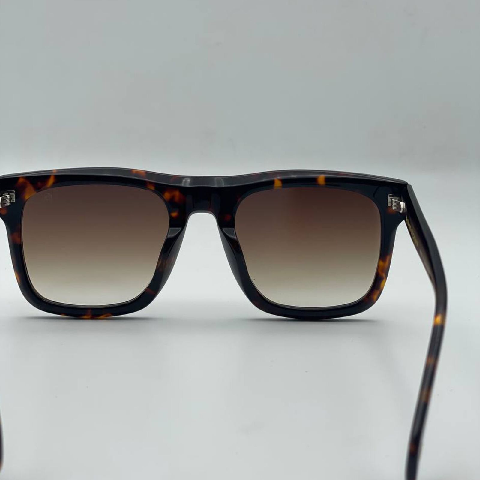 عینک آفتابی مربعی غیر پلاریزه دیوید بکهام مدل DB7020 05 -  - 4