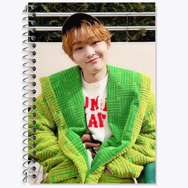 دفتر زبان 50 برگ خندالو مدل سه خط طرح اونیو گروه شاینی Shinee کد 21308