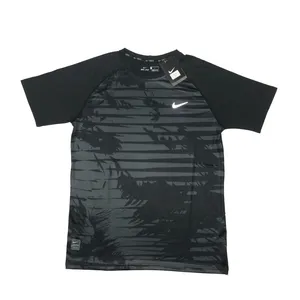 تی شرت ورزشی مردانه مدل یقه گرد