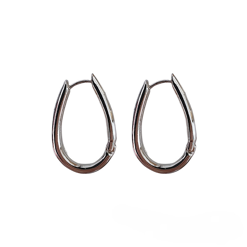 گوشواره زنانه اکسسورایز مدل بیضی کشیده گوشواره زنانه اکسسورایز مدل بیضی کشیده