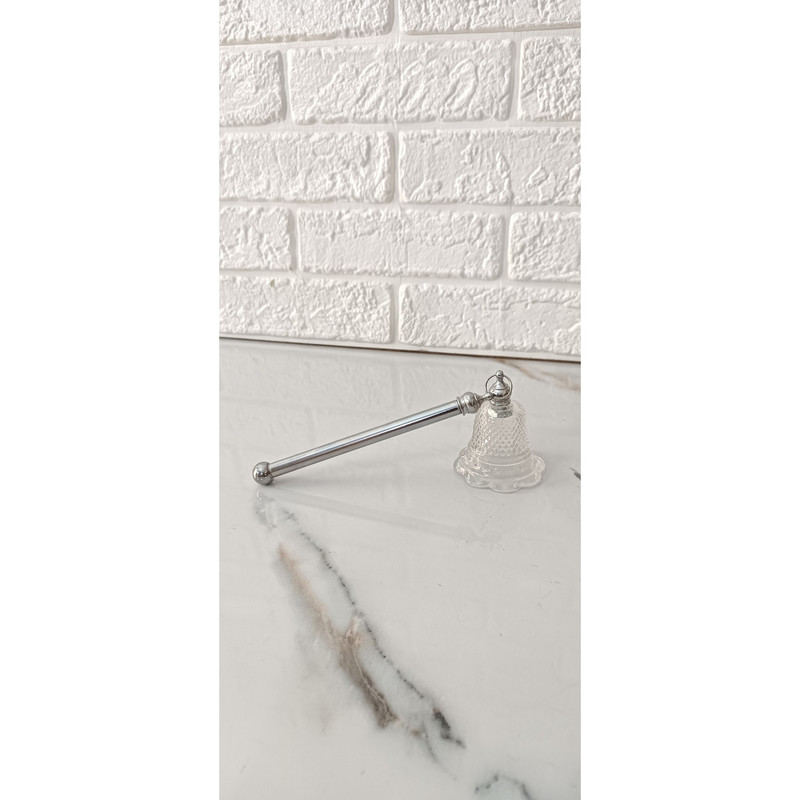 شمع خاموش کن مدل فلزی زنگوله ای بلوری