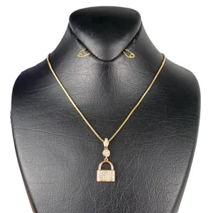 گردنبند زنانه ژوپینگ مدل قفل کد X4