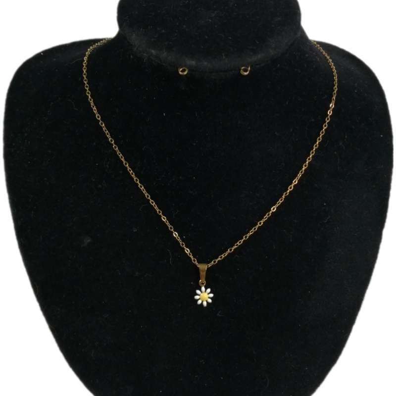 گردنبند زنانه مدل گل بابونه ریز گردنبند زنانه مدل گل بابونه ریز