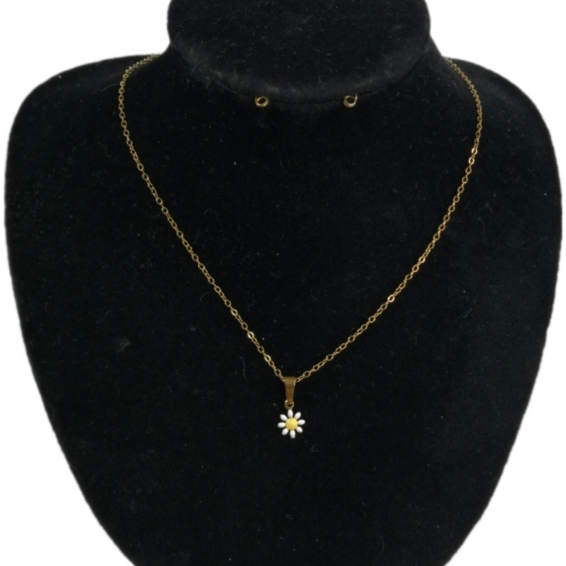 گردنبند زنانه مدل گل بابونه ریز گردنبند زنانه مدل گل بابونه ریز