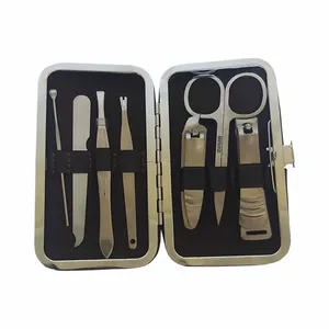 ست مانیکور مدل Y94785 طرح کروکدیل مجموعه 7 عددی