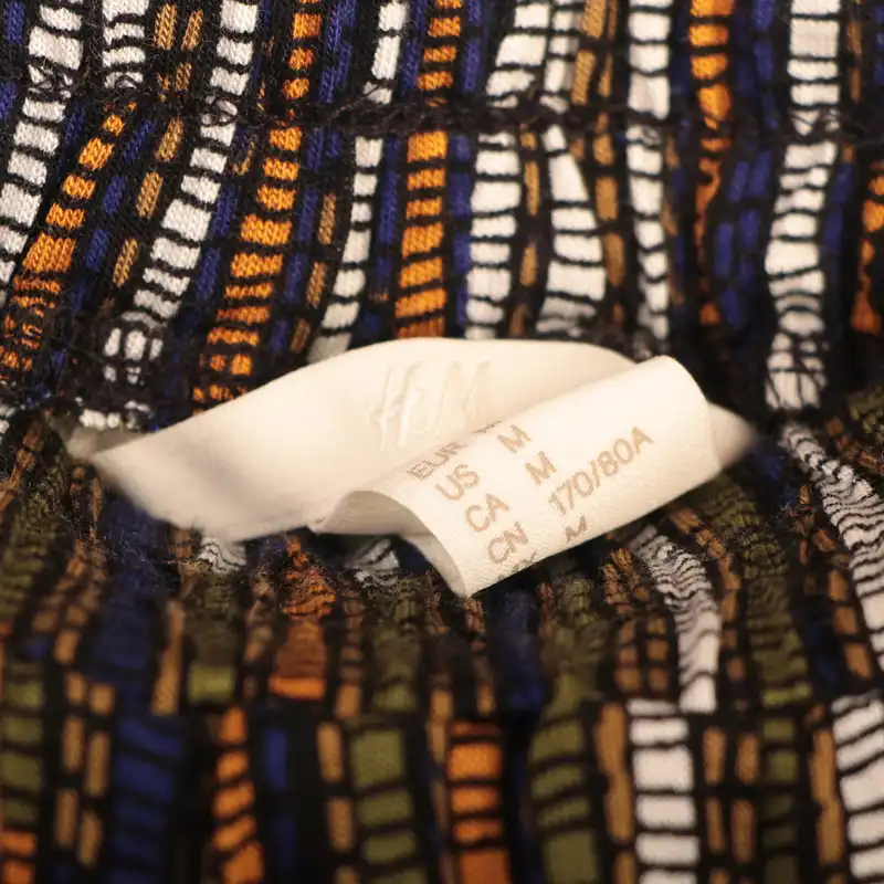 شلوارک زنانه اچ اند ام کد 00212