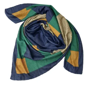 روسری زنانه مدل مربعی