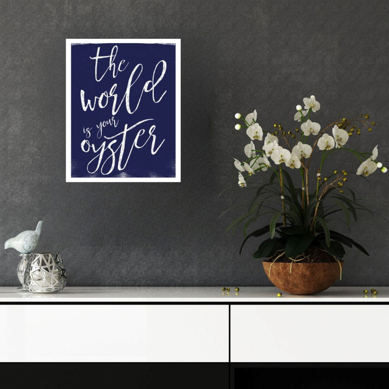 پوستر مدل دنیا مثل صدف خودتان است 