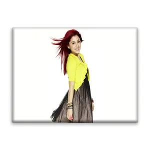 کاشی اطلس آبی طرح خواننده آریانا گرانده مدل T6045