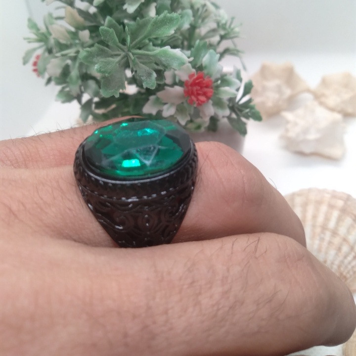 انگشتر مردانه مدل الماس سبز مدل F انگشتر مردانه مدل الماس سبز مدل F