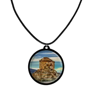 گردنبند مدل دو طرفه طرح آرامگاه کوروش بزرگ در پاسارگاد کد 1036