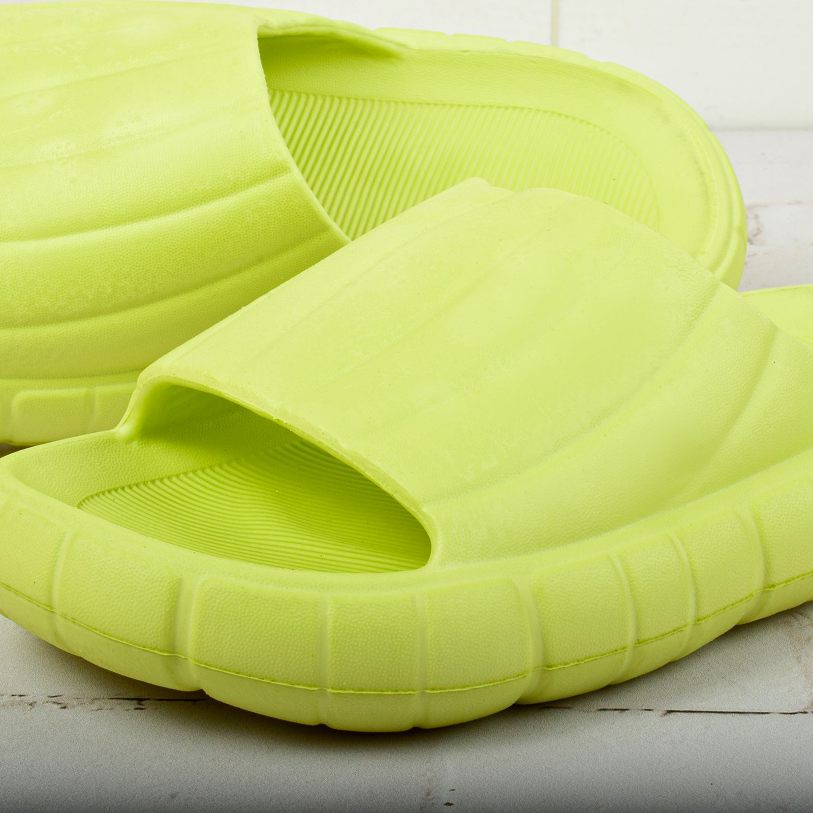 دمپایی زنانه شهپر مدل پریا نرمینه PK.4070 -  - 44