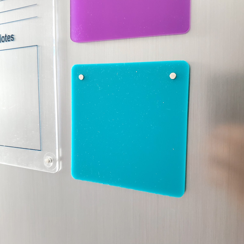 تخته وایت برد مدل پلنر هفتگی طرح گل دار سایز 20*30 سانتی متر به همراه استیکر مجموعه 4 عددی