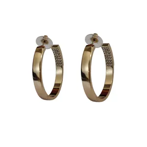 گوشواره زنانه تاش مدل میخی حلقه ای