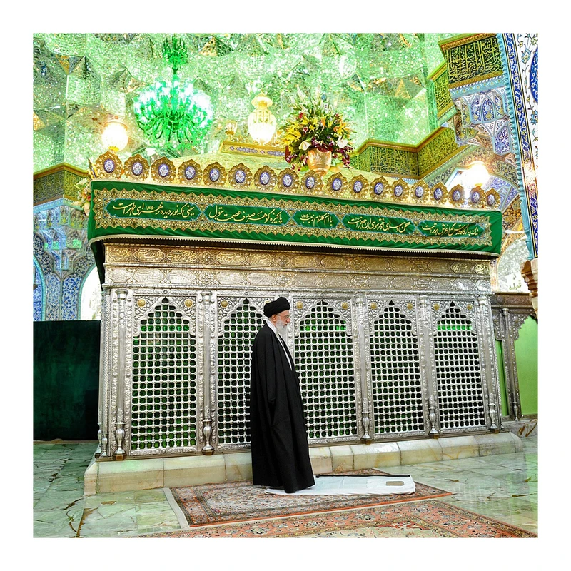 تابلو شاسی مدل R1051 طرح رهبر حضرت سید علی خامنه ای در حرم حضرت معصومه قم