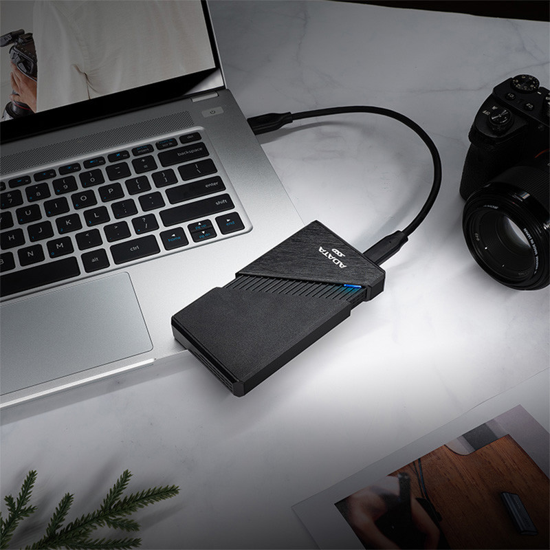 اس اس دی اکسترنال ای دیتا مدل SE920 ظرفیت چهار ترابایت رابط USB Type-C 3.2