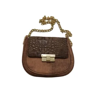 کیف رودوشی چرمی مدل دلربا