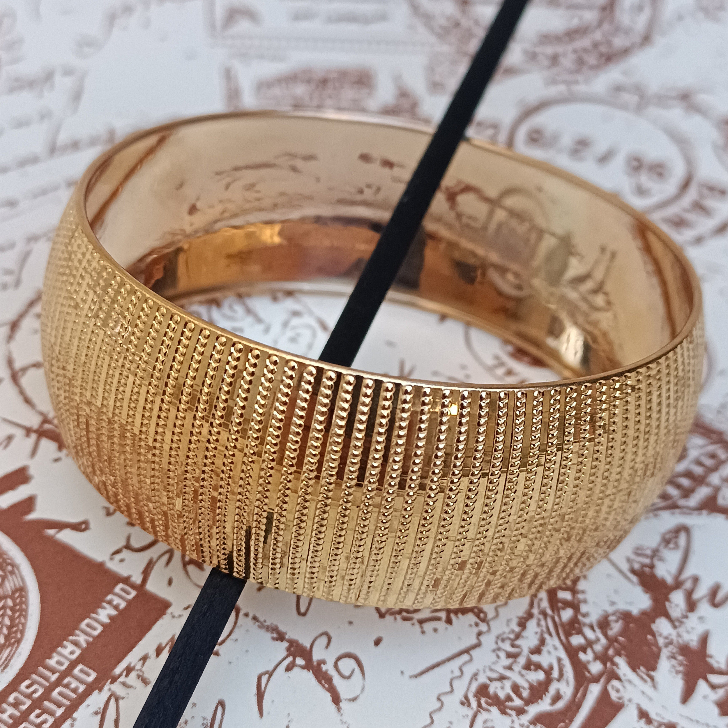 النگو طلا 18 عیار زنانه مدل تک پوش پهن رز کد 410S3 النگو طلا 18 عیار زنانه مدل تک پوش پهن رز کد 410S3