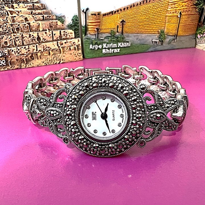 ساعت مچی عقربه ای زنانه اچ اف مدل نقره glsr-2437