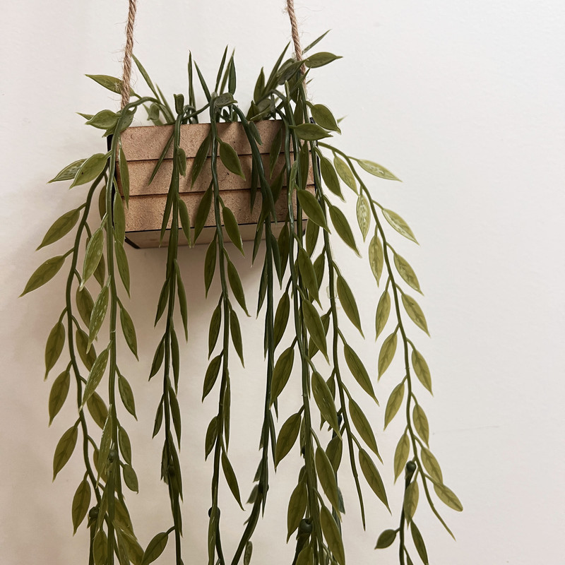 سبد گل مصنوعی مدل آویز جعبه ای بیدمجنون