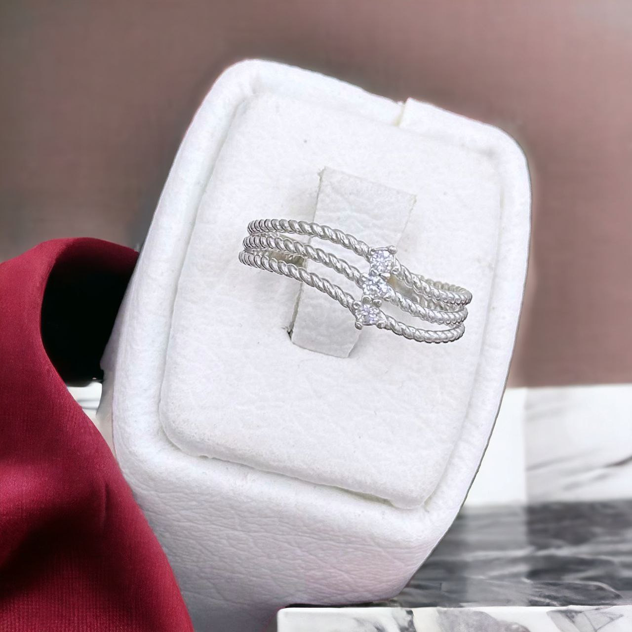 انگشتر نقره زنانه مدل سه لاین کد 0132