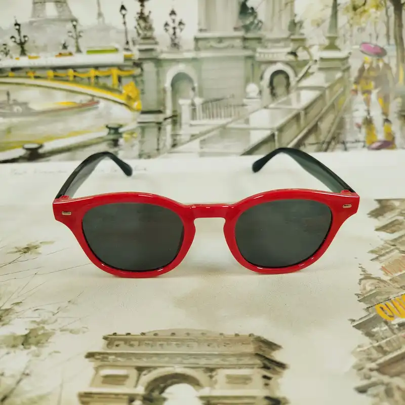 عینک آفتابی بچگانه مدل CH11 کد RE