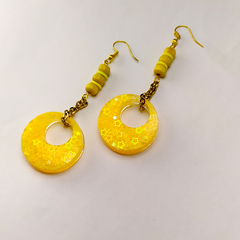 گوشواره دخترانه مدل رزین طرح ستاره کد SA2022