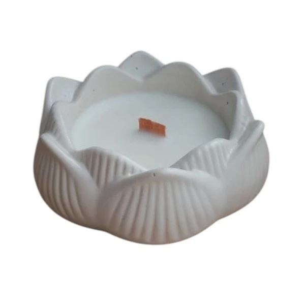 شمع دست‌ساز بدون بو آنا مدل گل نیلوفر زمان اتمام 2 ساعت