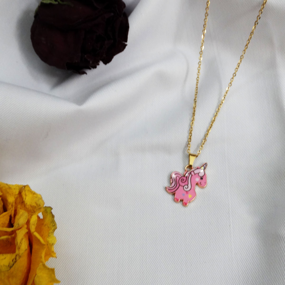 گردنبند دخترانه مدل اسب تک شاخ زیبا کد GZ-Beh-36 گردنبند دخترانه مدل اسب تک شاخ زیبا کد GZ-Beh-36