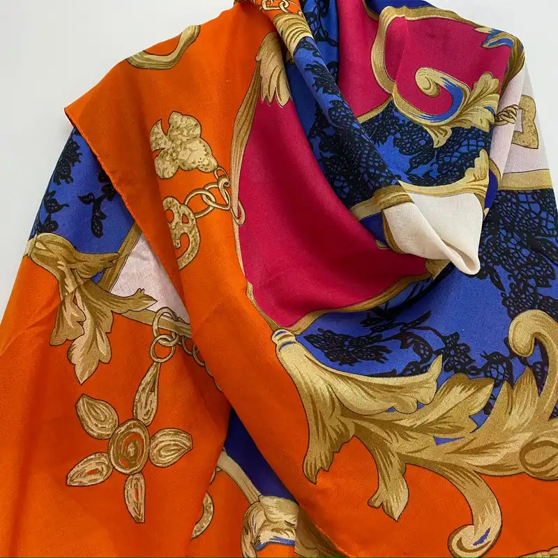 روسری زنانه مدل نخی منگوله دار کد 1001