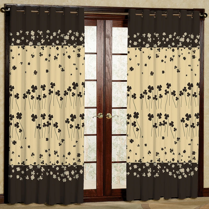 پرده مدل گل دار مخمل پانچی کد 4655 سایز 200x140 سانتی متر