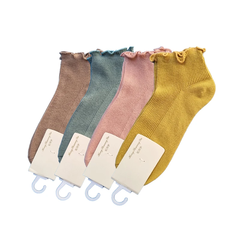 جوراب ساق کوتاه زنانه مدل لب فرفری بسته 4 عددی