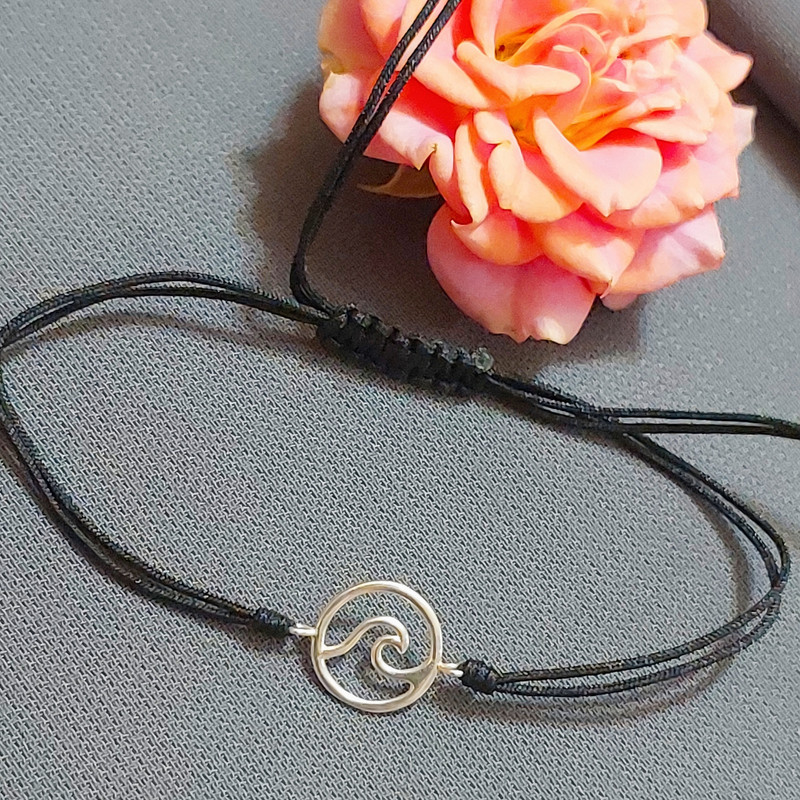 پابند نقره زنانه مدل مینیمال